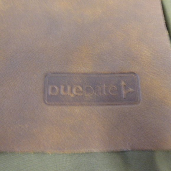 Roots Messenger bag Film Crew swag DUE DATE - Picture 7 of 8